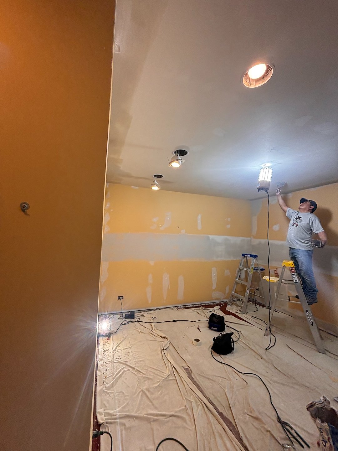 Drywall Repair & Interior Painting Services in Arlington Heights, IL