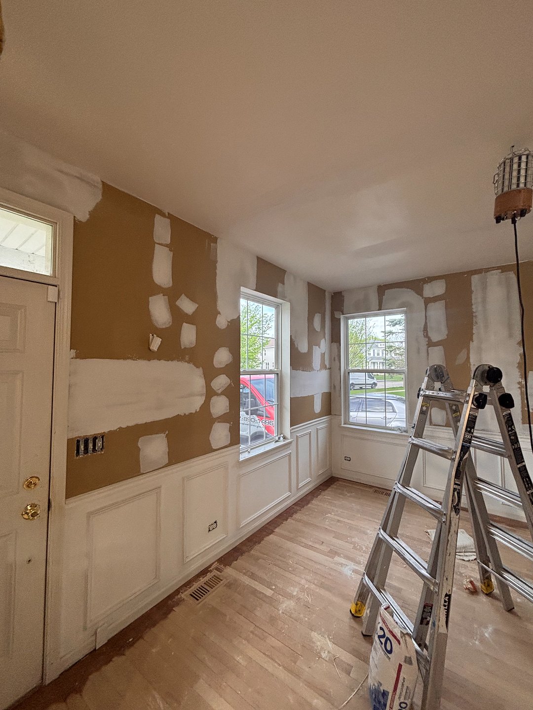 Interior Painting Arlington Heights, Palatine, IL | Drywall Repair, Surface Preparation & House Painters Near Me